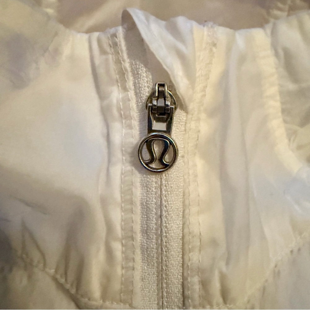 Lululemon Lightweight Wind/ Rain Jacket Sheer Mes… - image 6
